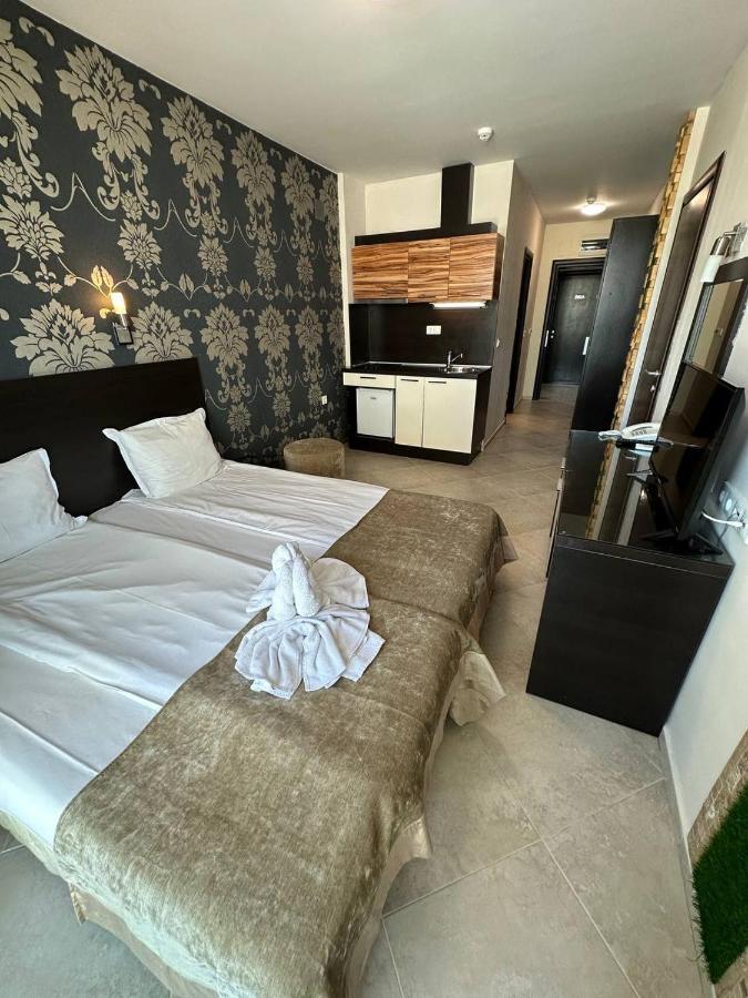 Briz Beach Apartments - Section B ซันนีบีช ภายนอก รูปภาพ